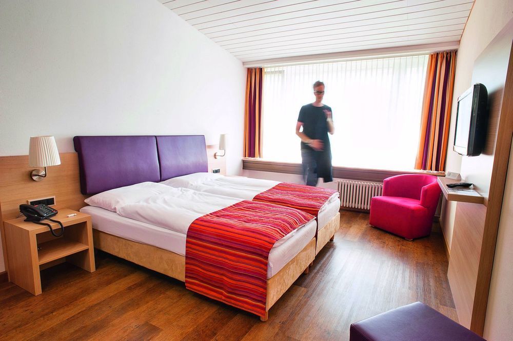 Hotel Coop Tagungszentrum&Hotelpark im Grünen Muttenz Exterior foto